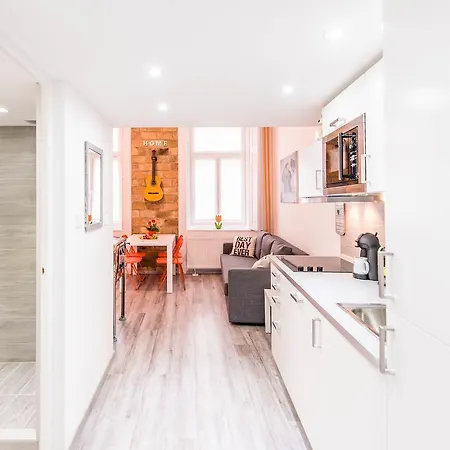 Happy Pop Lägenhet *