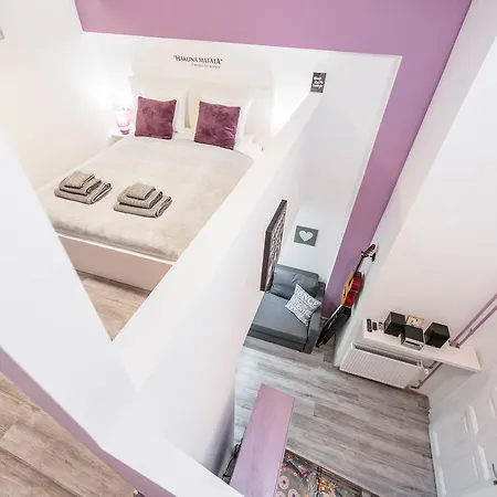 Happy Pop Apartment